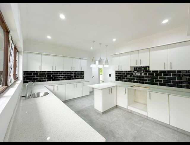 5 BEDROOM HOUSE FOR SALE IN WESTVILLE